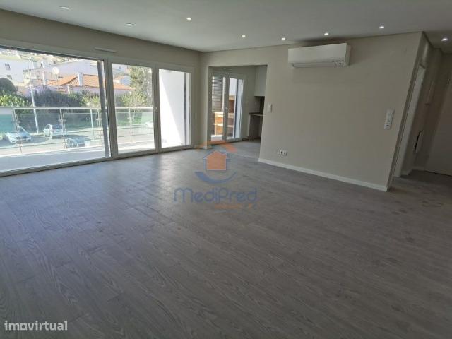 Apartamento venda em Torres da Bela Vista, Ramada