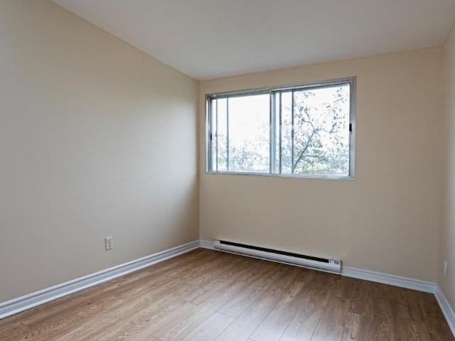 Apartment for rent in Chomedey, Quebec