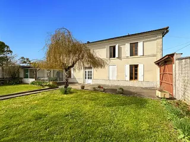 Maison vente à Jonzac, Jarnac-champagne
