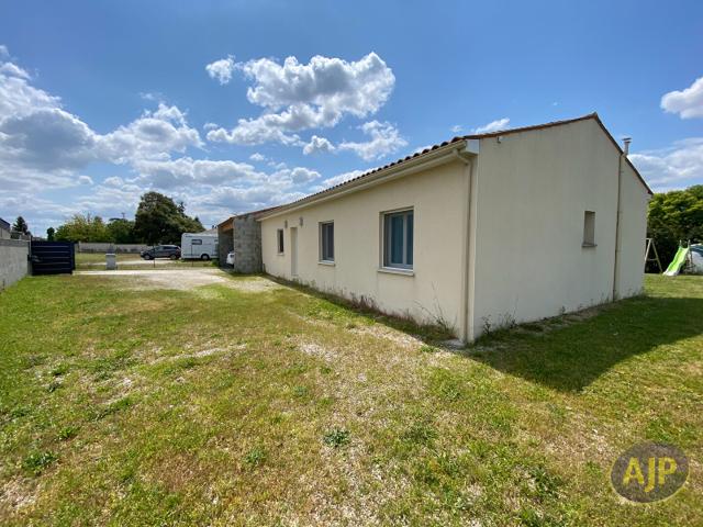 Maison vente à Jonzac, Jarnac-champagne
