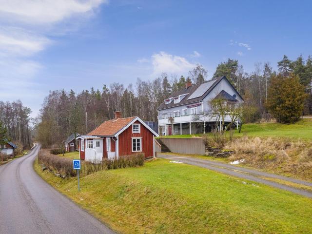 Villa till salu i Källby