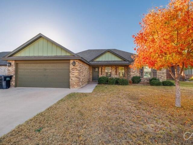 House for sale in Taylor, Texas
