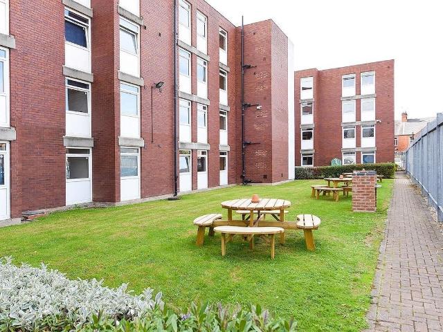 Studio for rent in Bede Island, Old Wharf