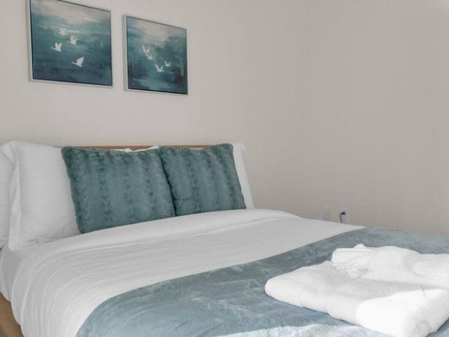 House for rent in Toronto Centre, Toronto