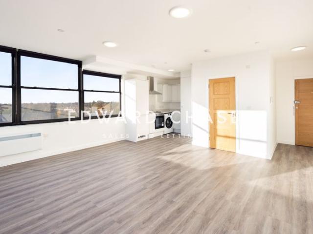 Studio for rent in London Borough of Havering, Greater London