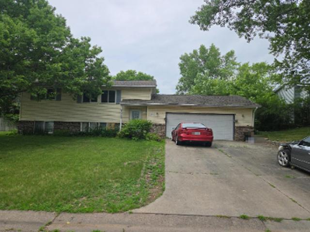 House for sale in Cottage Grove, Minnesota