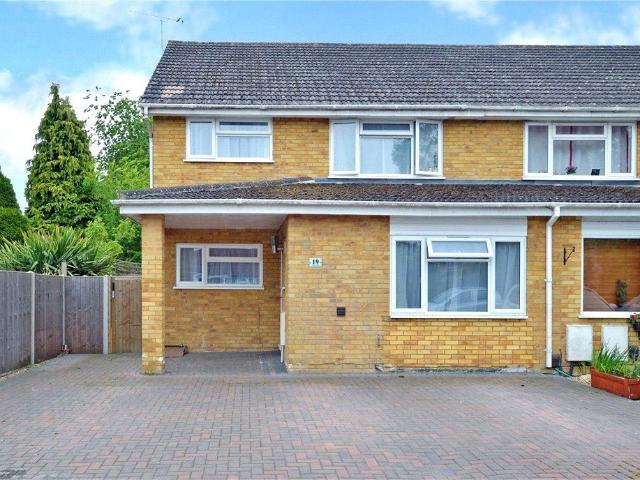 Room for rent in Woking, Surrey