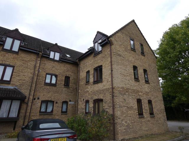 Studio for rent in Hatfield, Fretherne