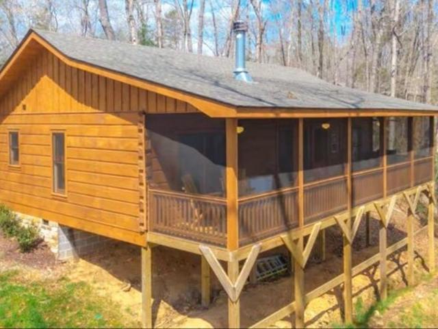 House for sale in Blue Ridge