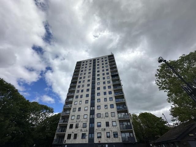 Apartment for rent in Calderstones