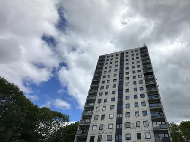 Apartment for rent in Calderstones