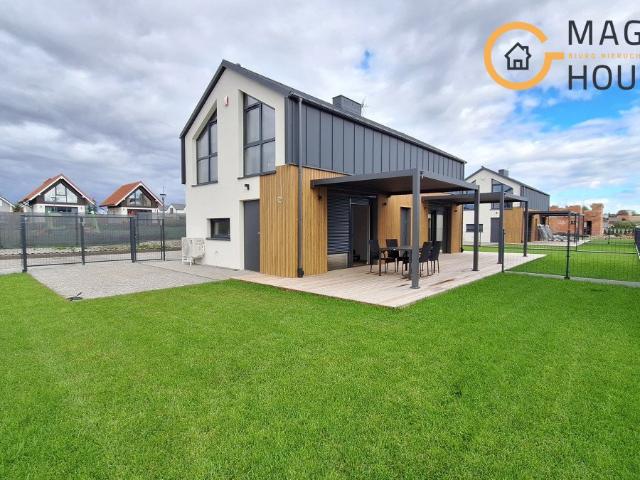 Dom na sprzedaż w Jastrzębia Góra, Pomorskie