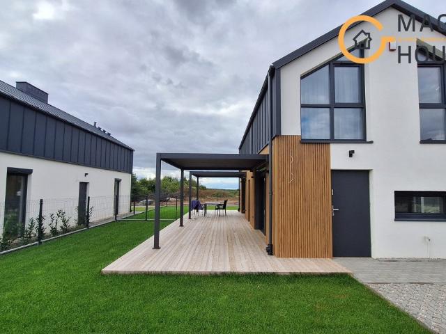 Dom na sprzedaż w Jastrzębia Góra, Pomorskie