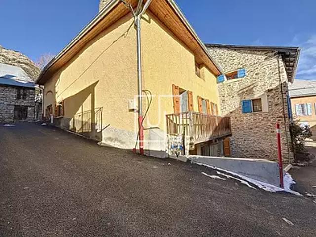 Maison vente à Barcelonnette, Jausiers
