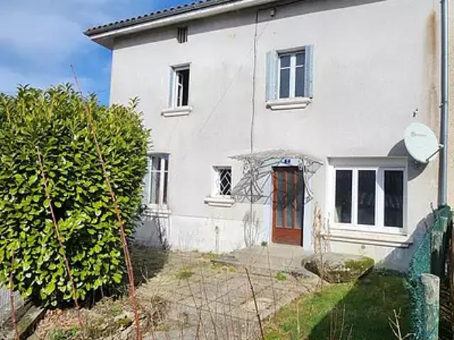 Appartement vente à Rochechouart, Javerdat