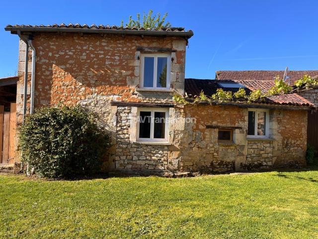 Maison vente à Nontron, Javerlhac-et-la-chapelle-saint-robert