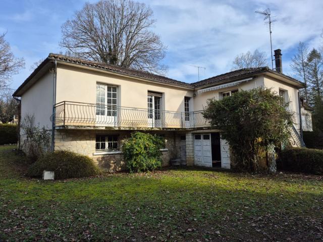 Maison vente à Nontron, Javerlhac-et-la-chapelle-saint-robert