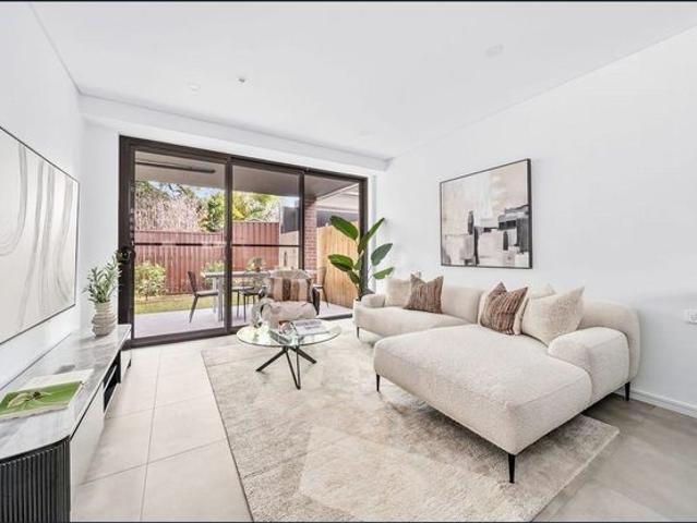 Townhouse for rent in Sydney, New South Wales