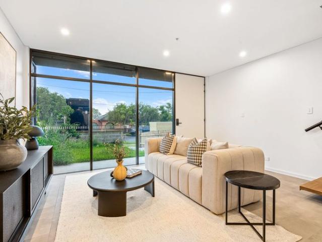 Townhouse for rent in Sydney, New South Wales