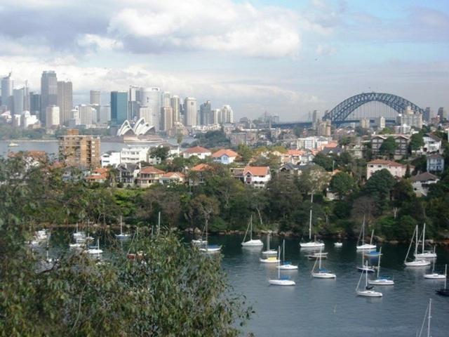 Apartment for rent in Lower North Shore, Sydney