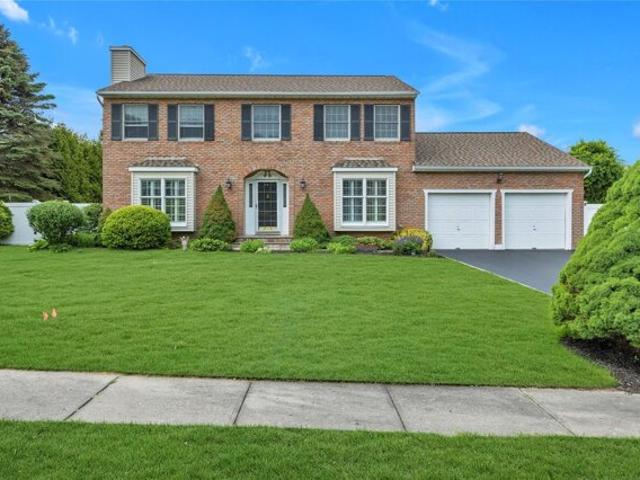 House for sale in Holbrook House for sale in Holbrook