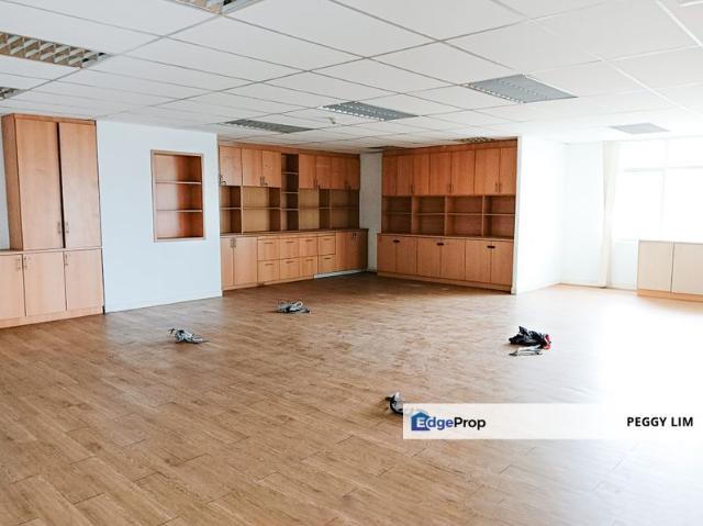 Shop for sale in Petaling, Damansara Damai