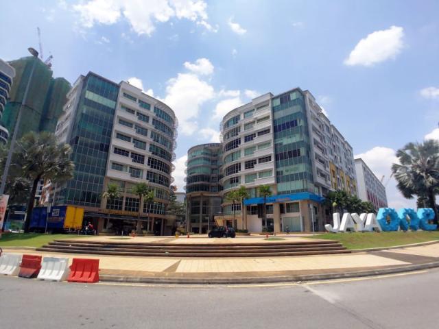 Shop for rent in Petaling, Damansara Damai