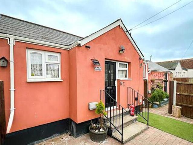 House for sale in Dale Hill, Essex