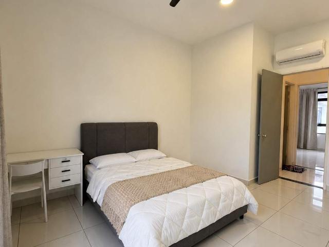Room for rent in Taman Mount Austin, Tebrau