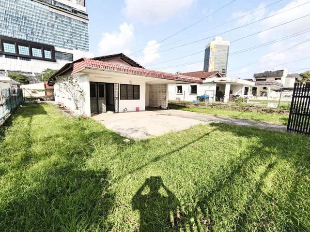 Bungalow for rent in Johore Bahru, Johor