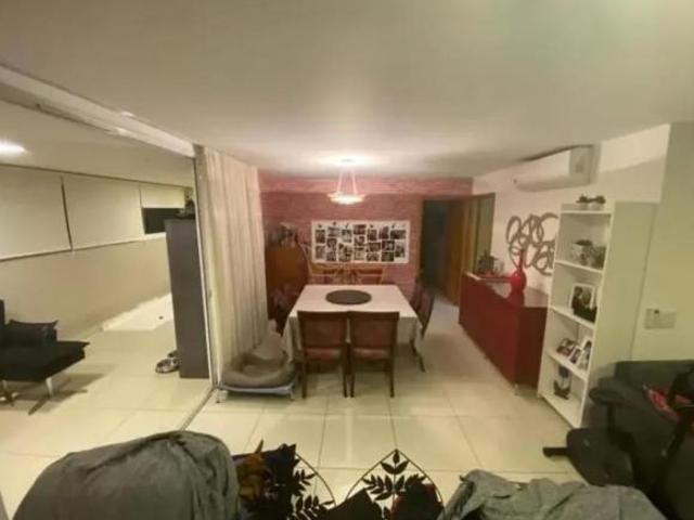 Apartamento venda em Região Geográfica Imediata do Distrito Federal, Região Integrada de Desenvolvimento do Distrito Federal e Entorno