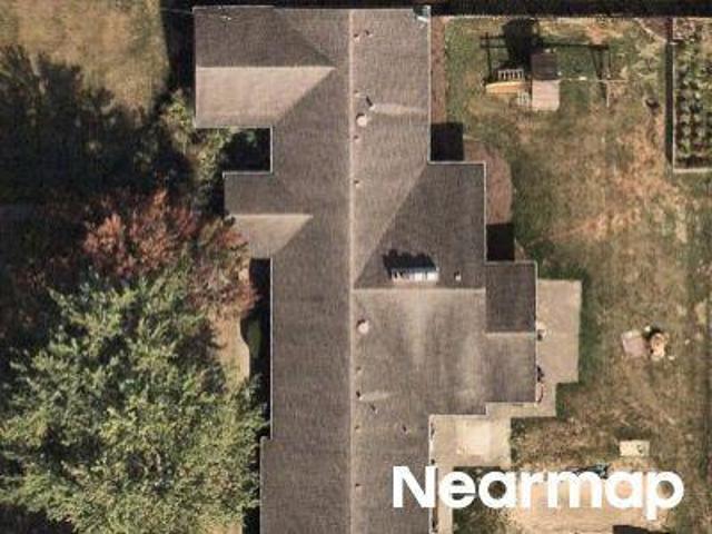 House for sale in Hubbard, Ohio
