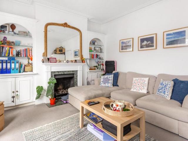 House for rent in Clapham Junction, Greater London