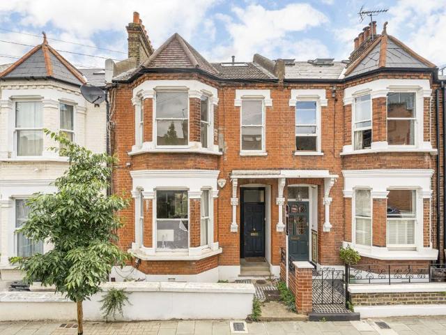House for rent in Clapham Junction, Greater London