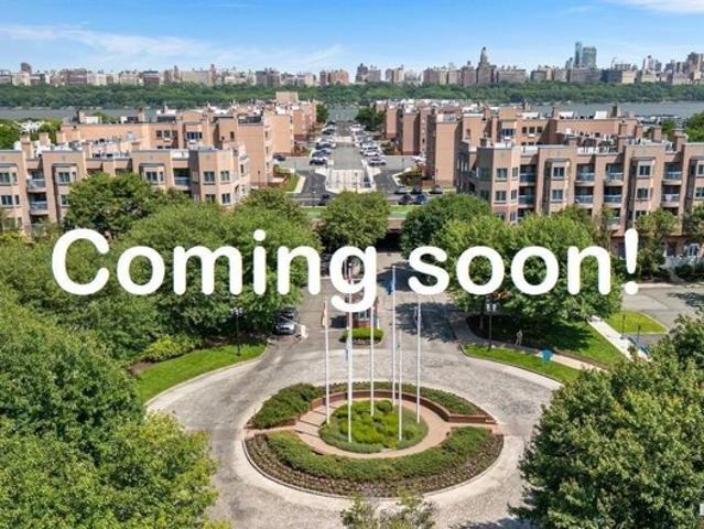 Condo for sale in Edgewater