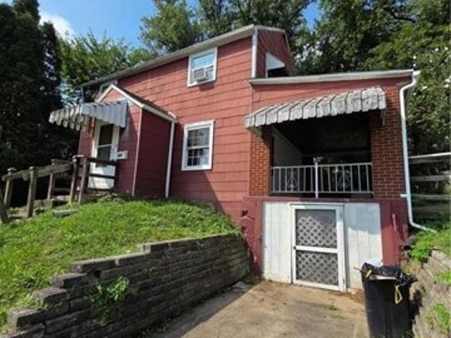 House for sale in Clairton