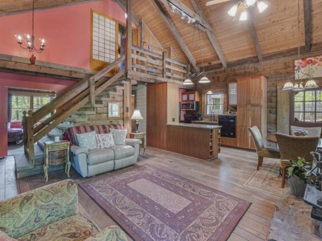 House for sale in Palmyra