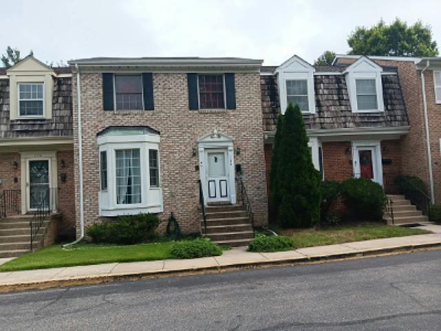 Condo for sale in Crofton, Maryland