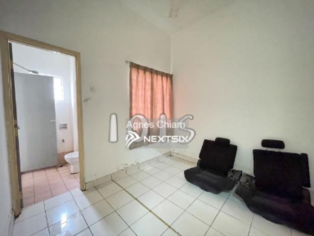 Residential House for sale in Jenjarom, Selangor