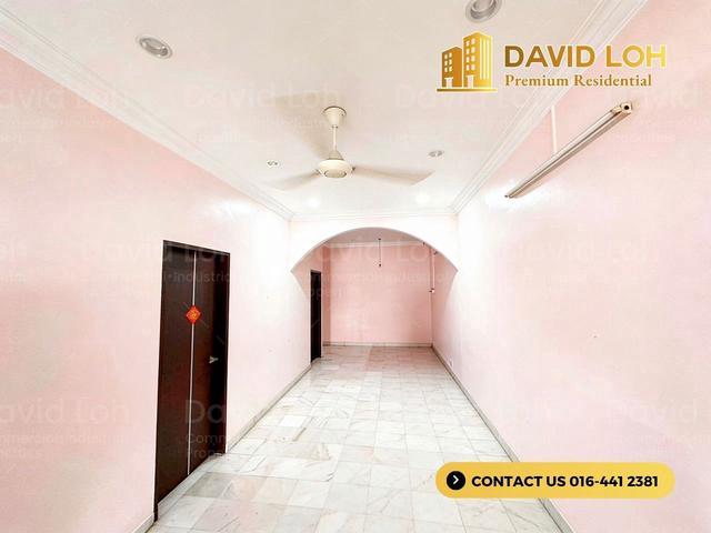 Terraced House for sale in Timur Laut, George Town