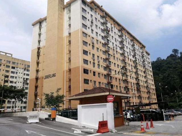 Apartment for sale in Country Heights Damansara, Kuala Lumpur