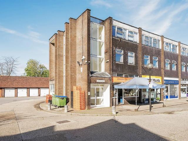 Apartment for rent in Tedfold, Horsham