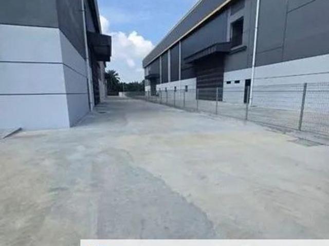 Warehouse for rent in Banting, Kuala Langat