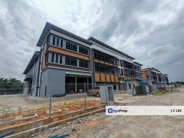 Warehouse for sale in Jenjarom, Selangor