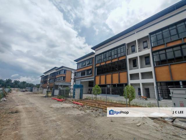 Warehouse for sale in Jenjarom, Selangor