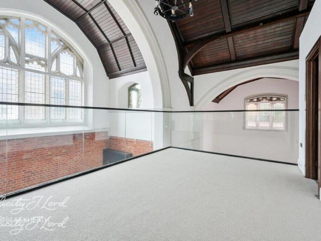 Apartment for rent in Shooters Hill, Greater London