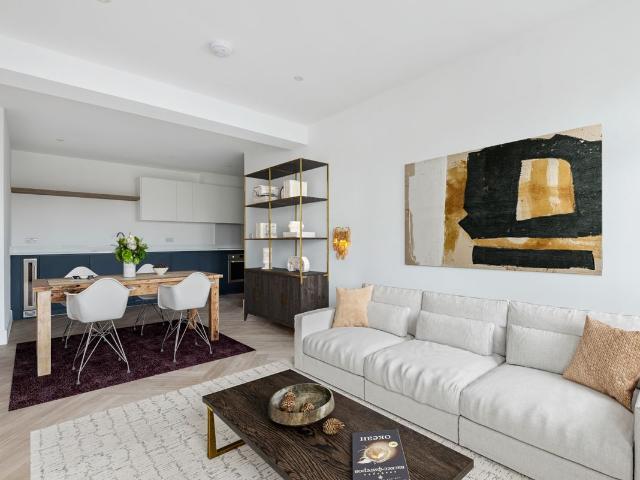 Apartment for rent in Longlands, Frognal