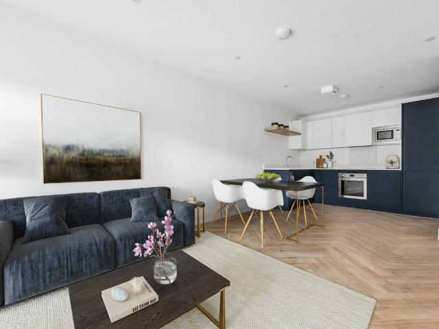 Apartment for rent in Longlands, Frognal