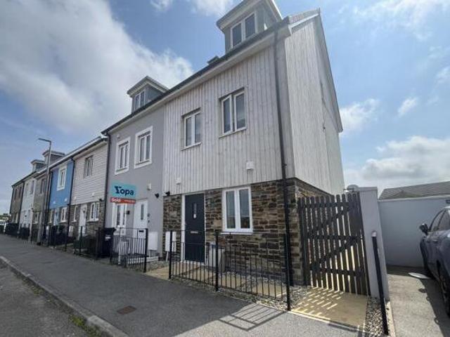 House for sale in Mount Ambrose, Cornwall