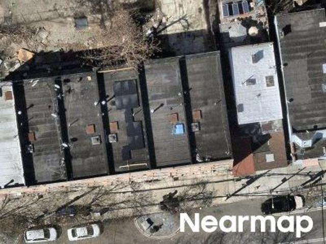 Property for sale in The Bronx, Arverne